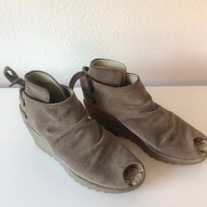 Fly London Shoes Size 9/39